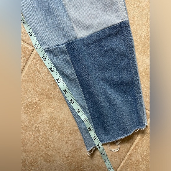 Hollister Ultra High Rise Patchwork Vintage Mom Jeans Waist 32 Inseam 28 - Picture 7 of 7